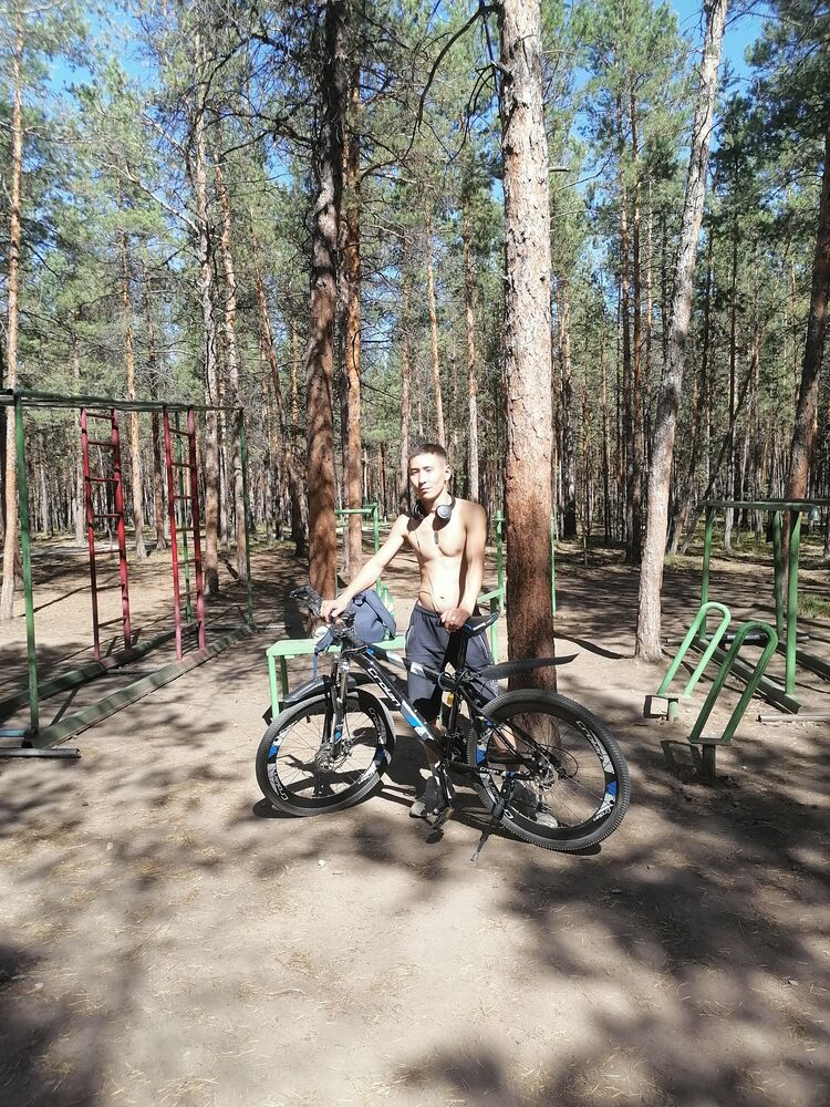  28566168  Stepan, 30 ,    