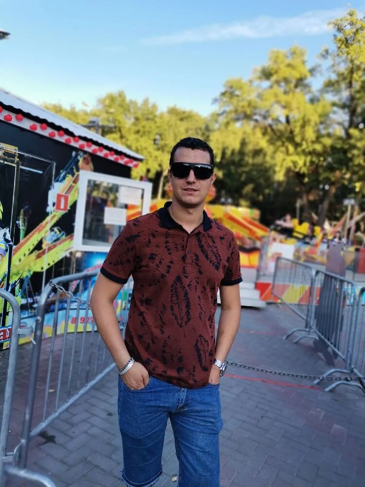  ,   Mikhail, 29 ,   ,   , c , 