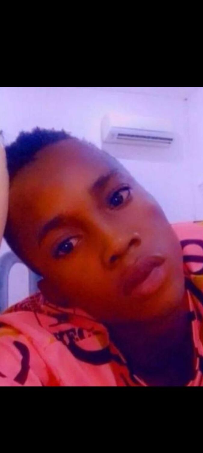  Lagos,   Prince, 25 ,   ,   