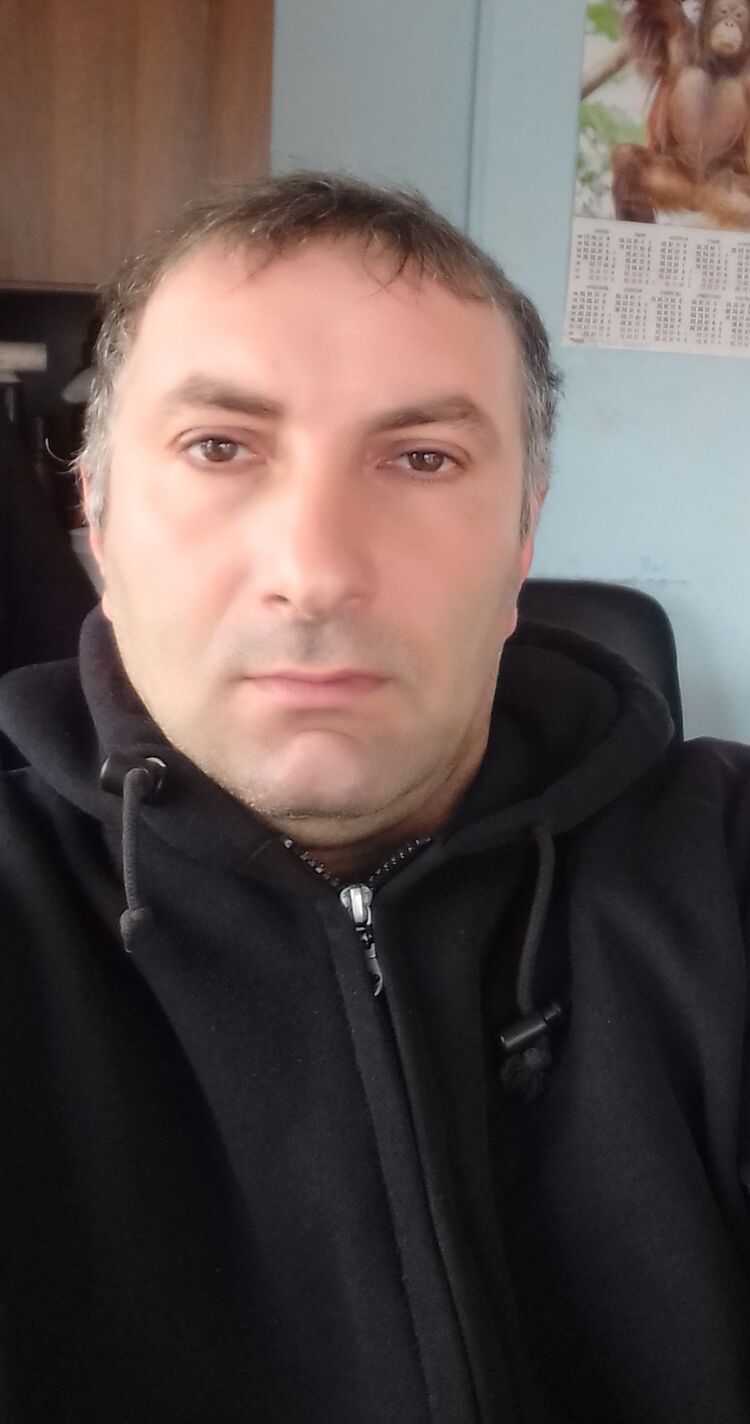 49033638  , 46 ,    