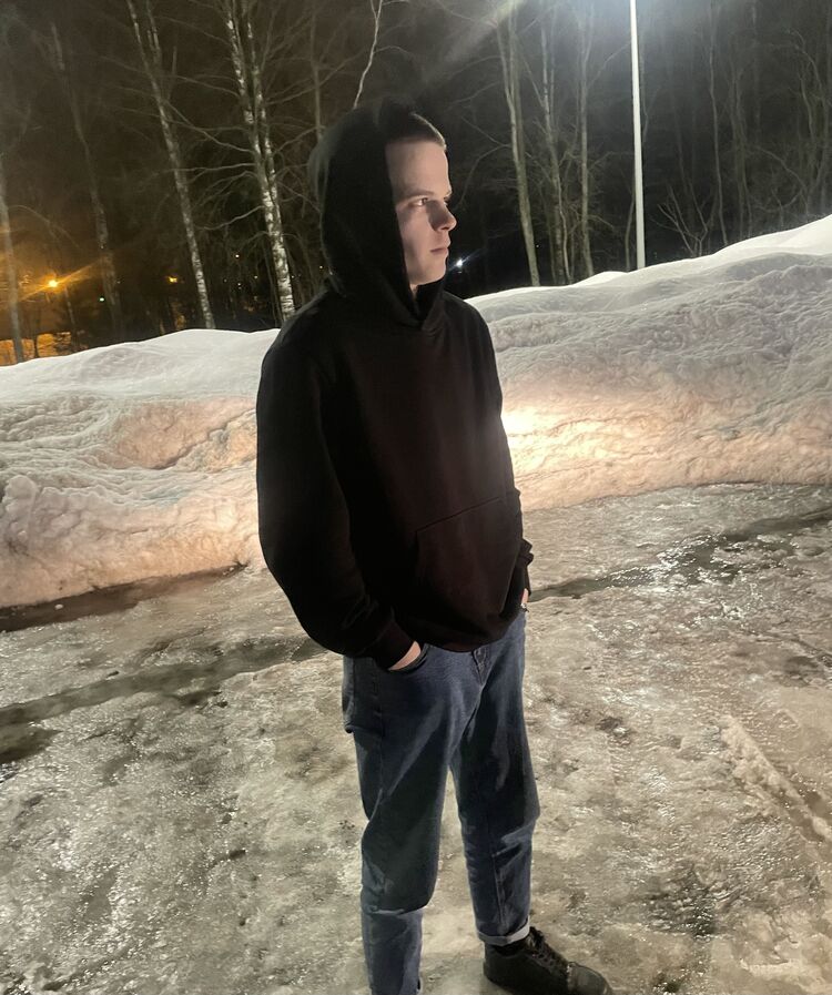  33202438  , 24 ,    -