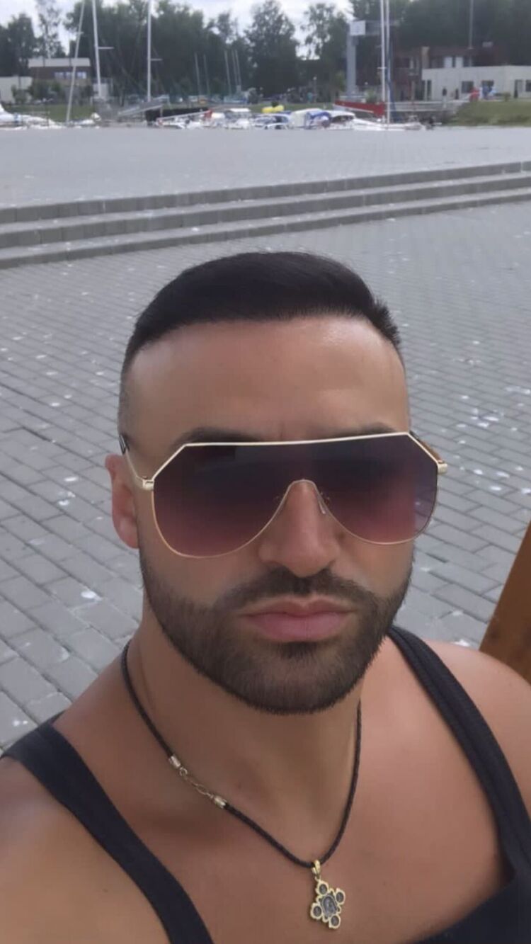  31989168  , 38 ,    