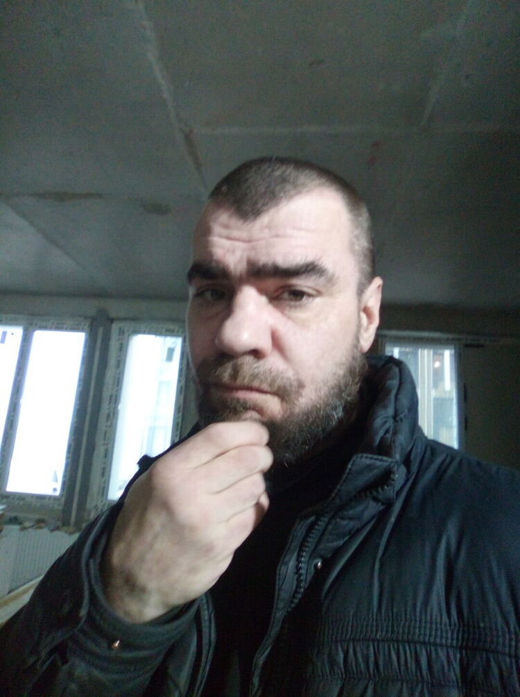  25233188  Seva, 48 ,    