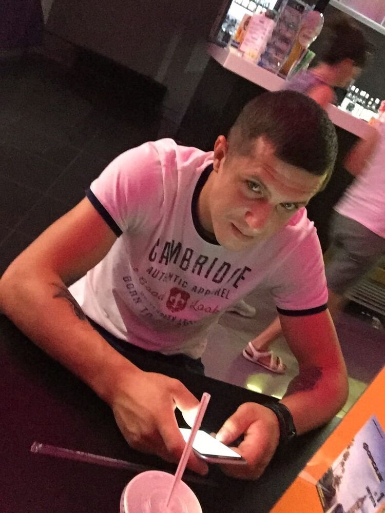  22662358  , 38 ,    