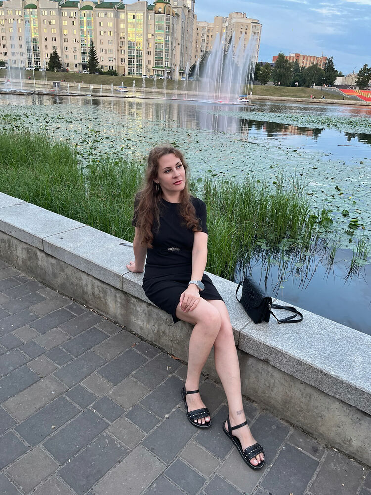  53047158  Galina, 48 ,    