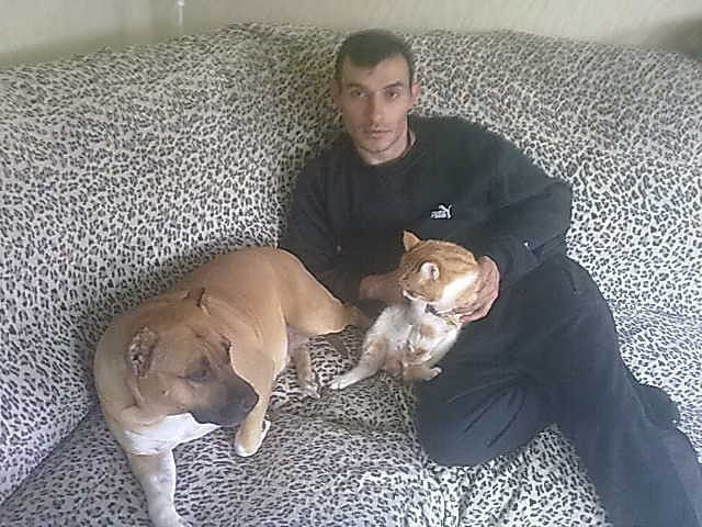  ,   Artur, 46 ,   ,   , c , 