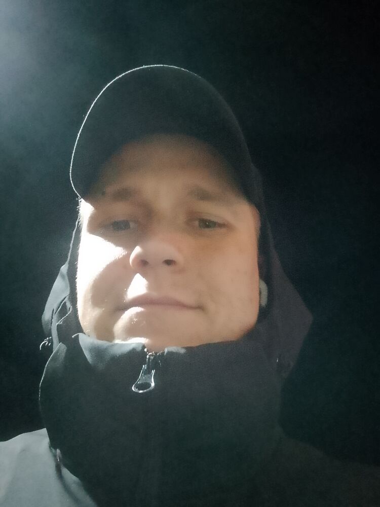  44416188  , 27 ,    
