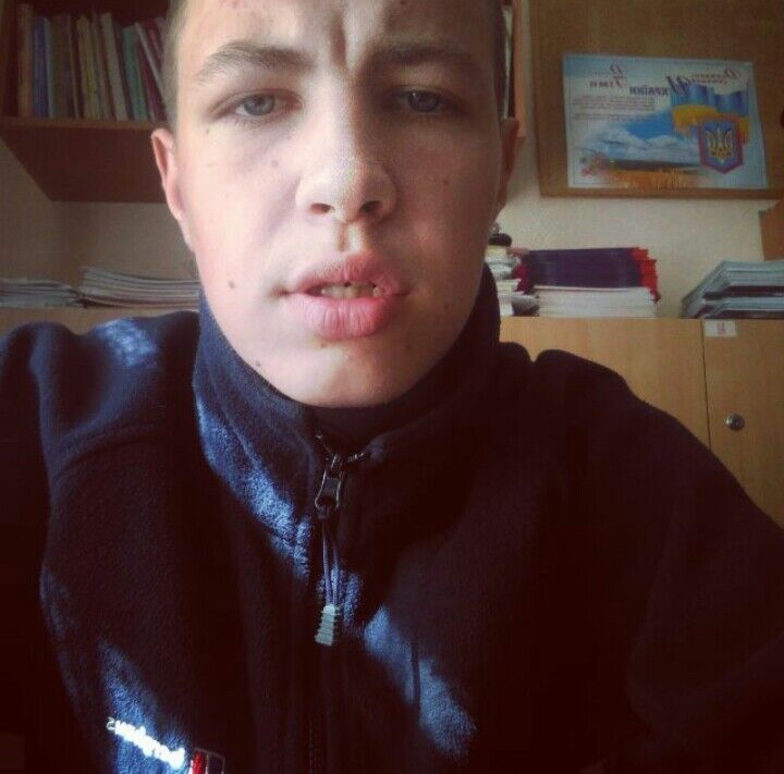  11397538  Nikitas, 25 ,    