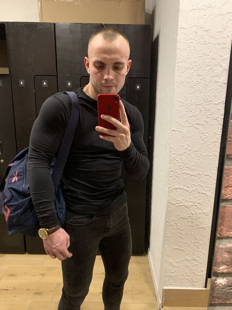  37005548  , 31 ,    -