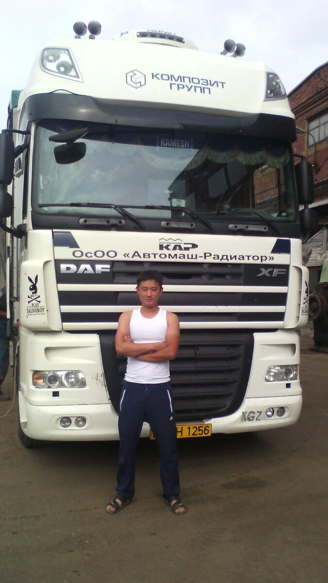 10694798  , 37 ,    