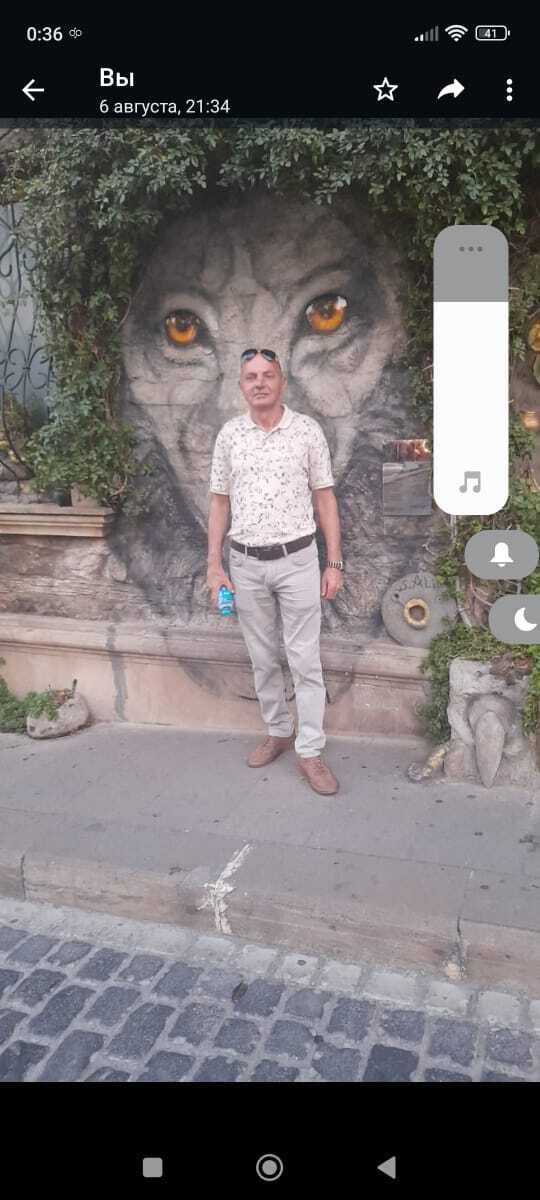  37582678  Kamil, 57 ,    