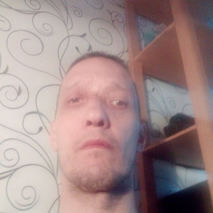  31922958  , 44 ,    