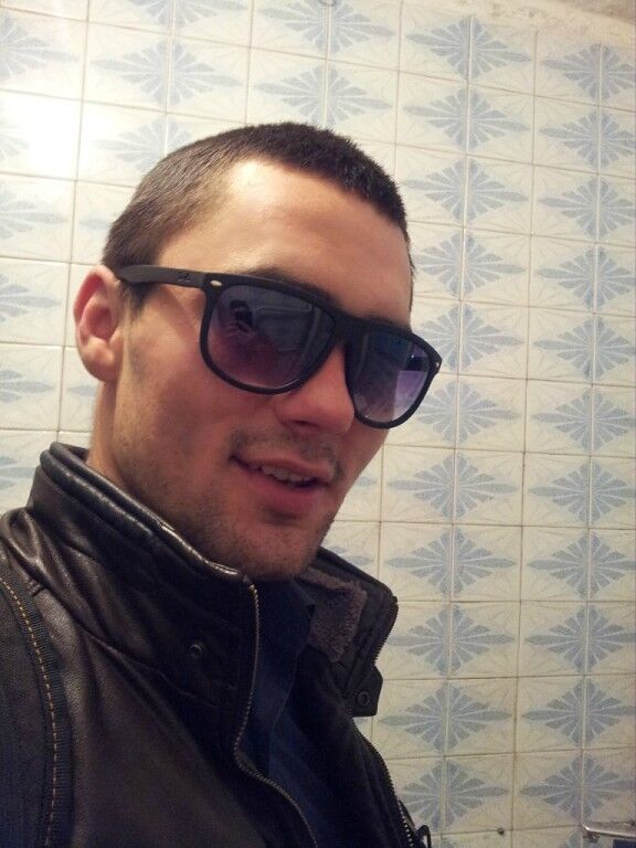  5879418  Costea, 34 ,    