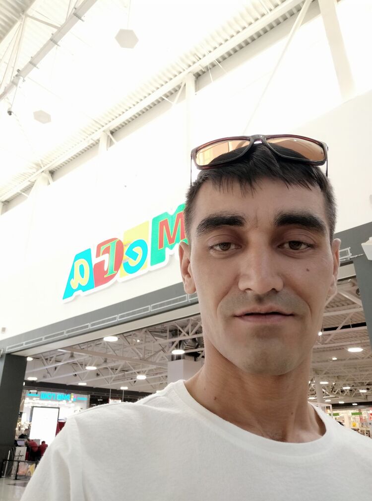  --,   Umid, 37 ,   ,   , c 