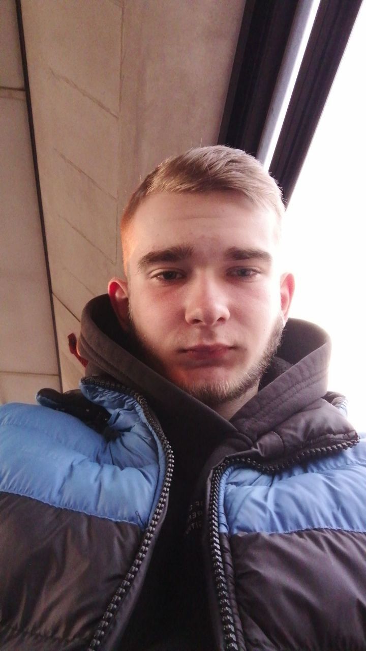  33671918  , 20 ,    