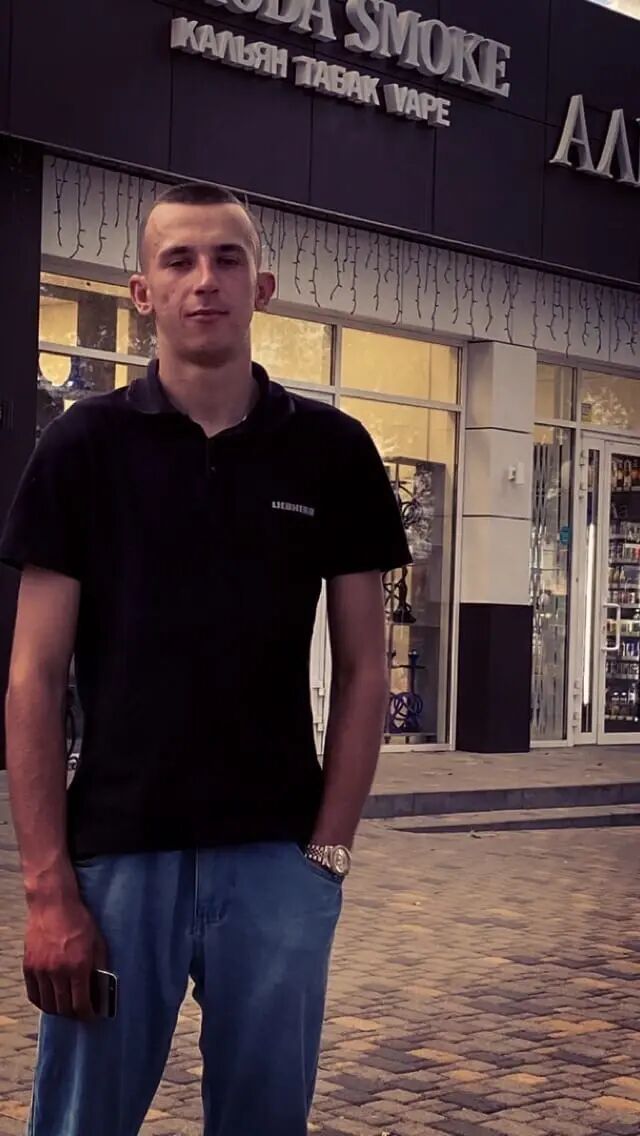 30472388  Danil, 22 ,    