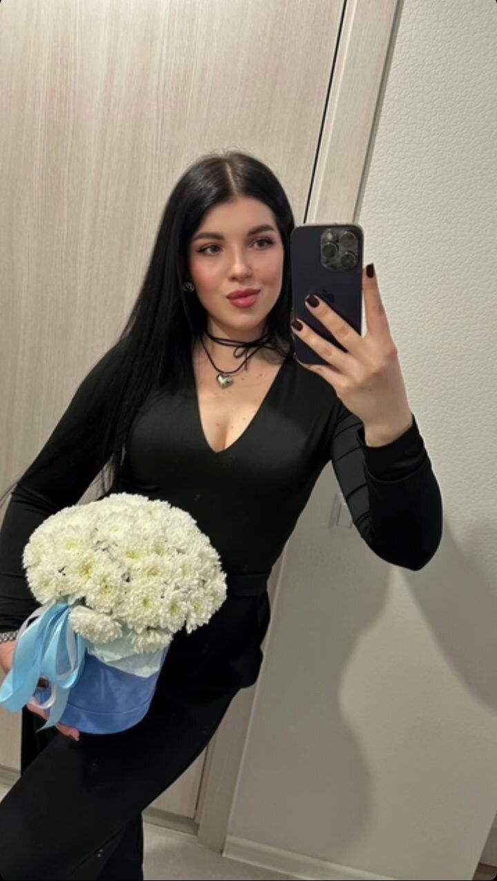  49090768  Borhhi, 23 ,    -