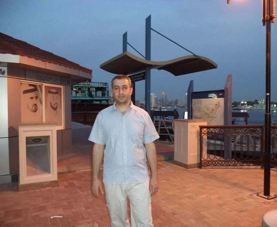  ,   Emin, 44 ,     , c 