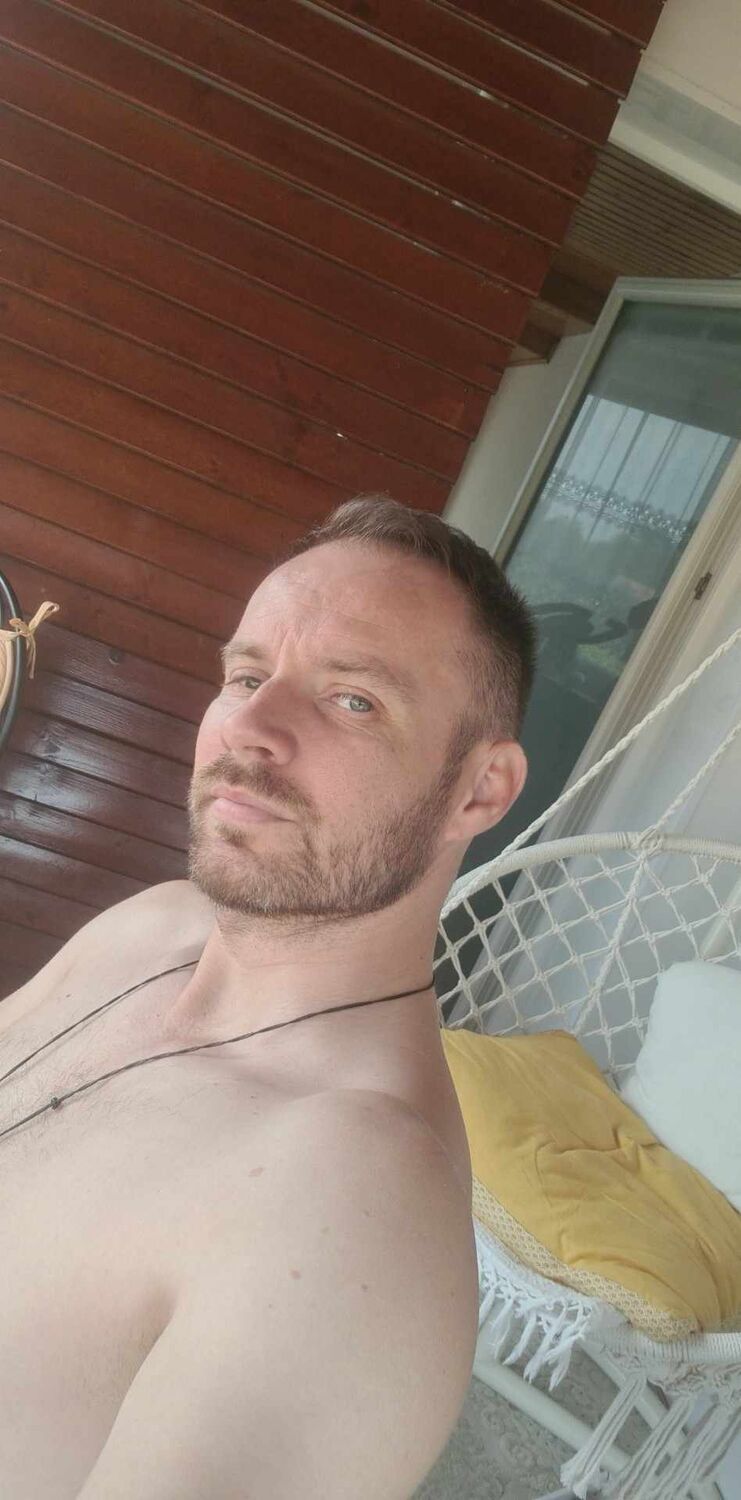 ���� 45864908 ������� Milan, 33 ����, ���� ���������� � Chyzerovce