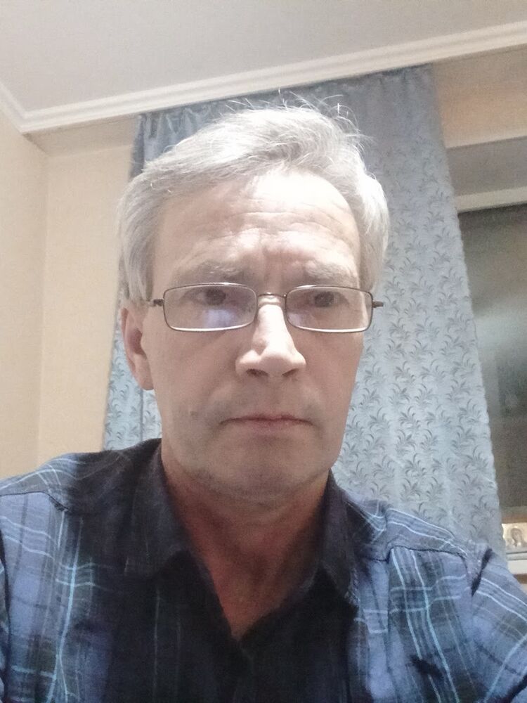  38127558  Aleksei, 59 ,     