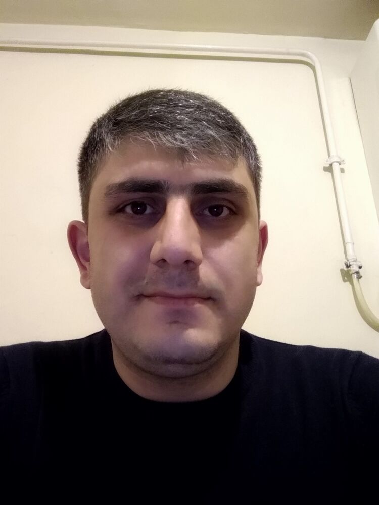  17246038  Harut, 41 ,    