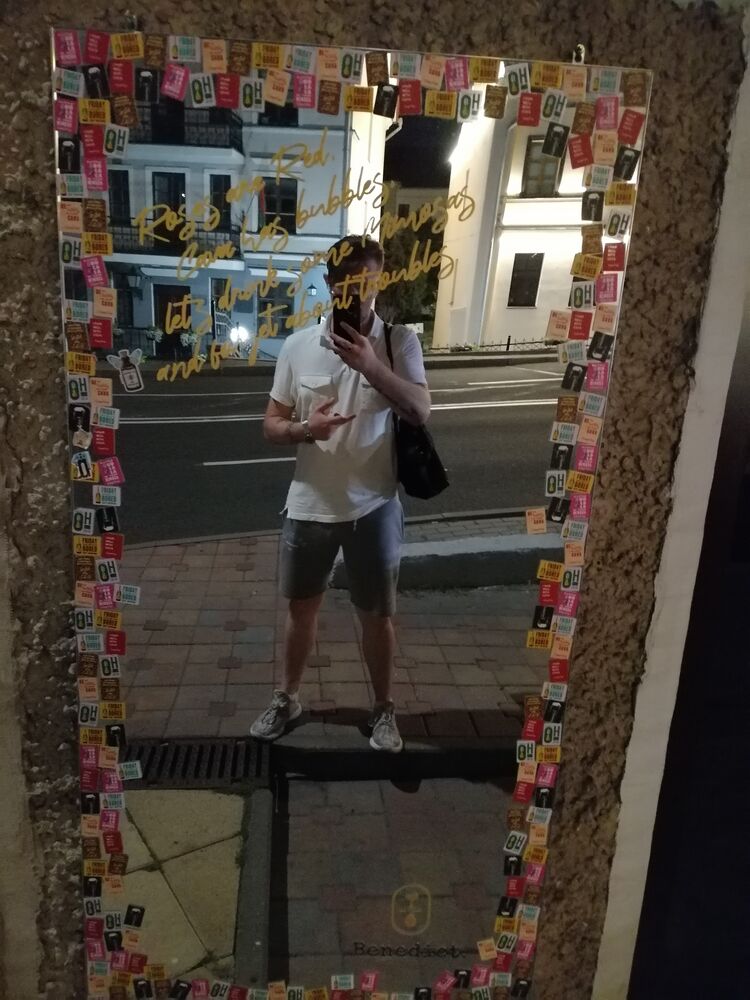  48321018  Vlad, 31 ,    
