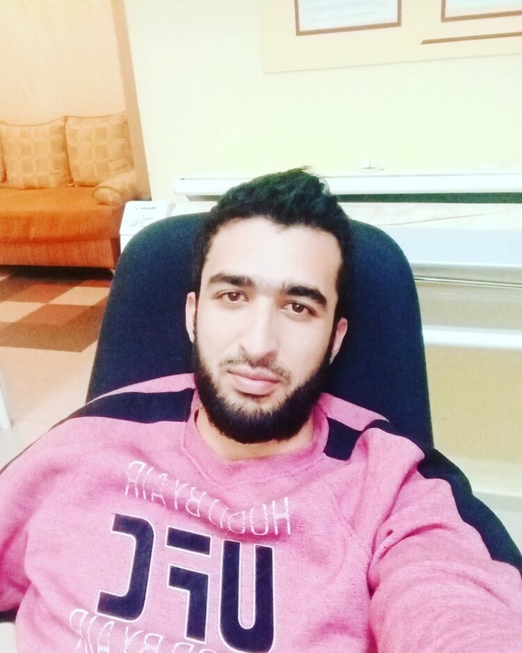  ,   Yodgor Shey, 35 ,     , c 