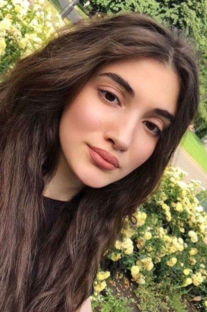  52744938  Avrora, 32 ,    