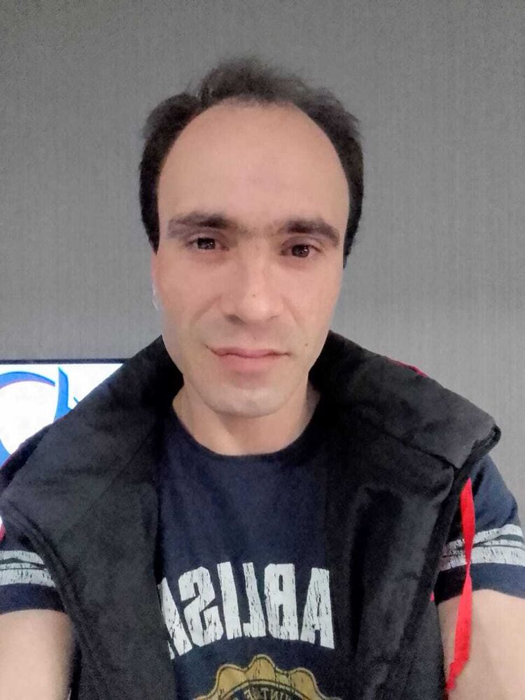  33706058  Compozitor, 42 ,    