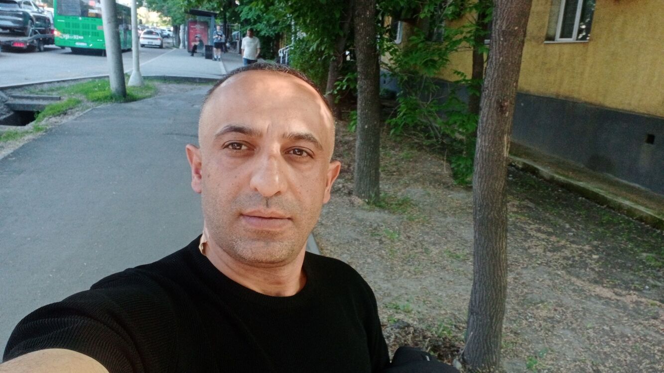  53390828  Musa, 41 ,    