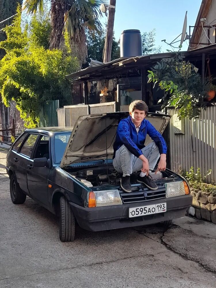  30014868  Kolya, 22 ,    