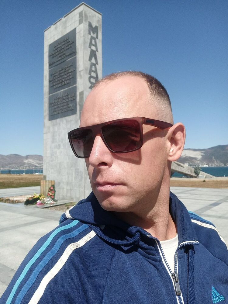  40797098  Rumik, 34 ,     
