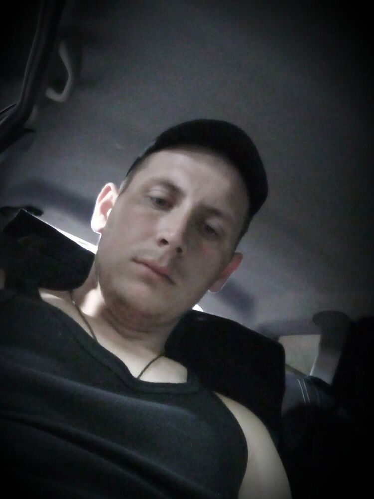  36598998  Igor, 32 ,    