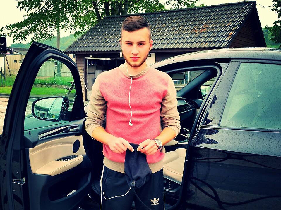  4723118  Jonik, 31 ,    
