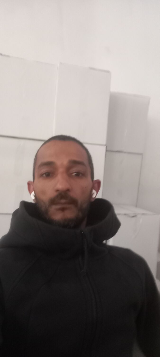  54438688  Bechir, 34 ,    Tunis