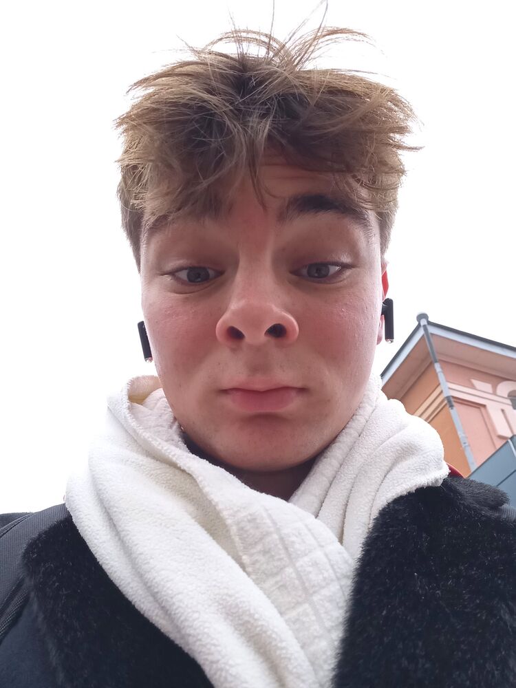  ,   Kirill, 22 ,   ,   