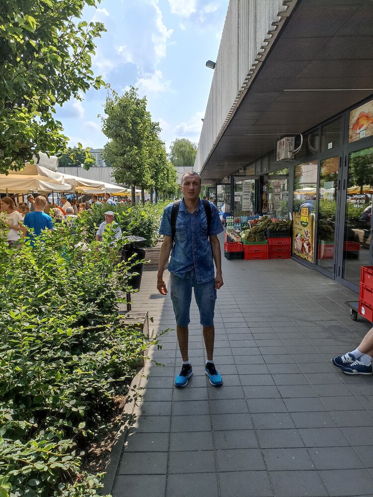  24589528  , 39 ,    Warszawa