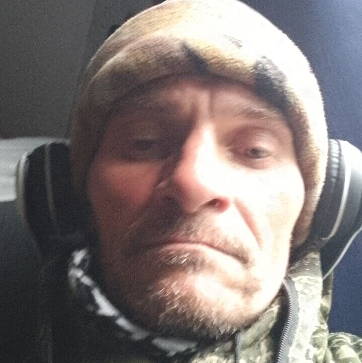  37940008  Anton, 45 ,    -