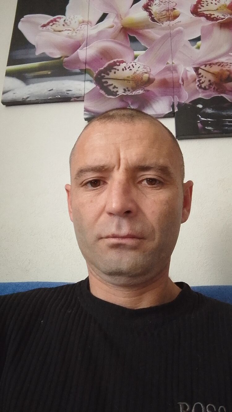  53566188  , 39 ,    