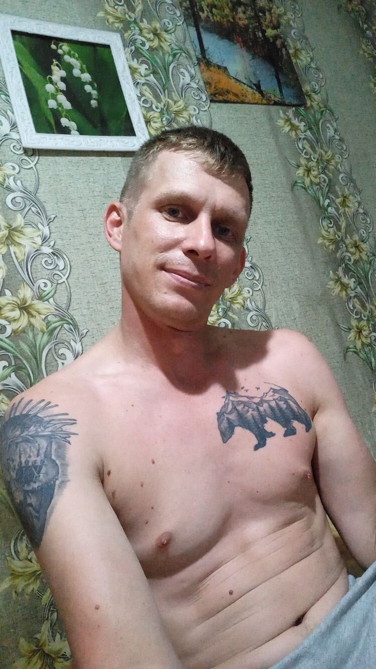  ,   Mikhail, 35 ,   ,   , c 
