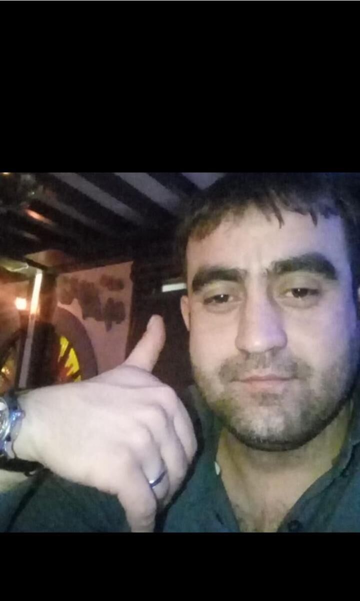  32452108  Zaur, 36 ,    