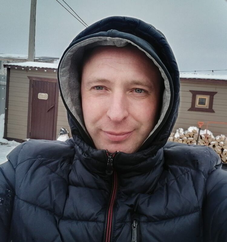  33564738  , 37 ,    -