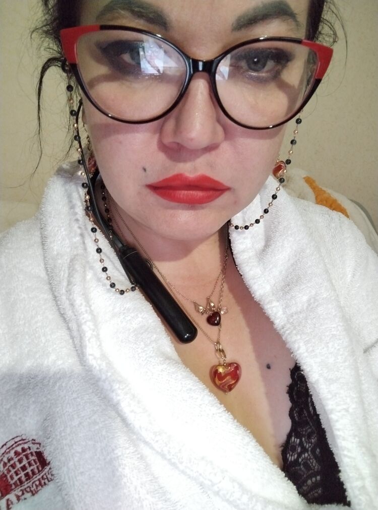 ,   Anzhelika, 48 ,   c 