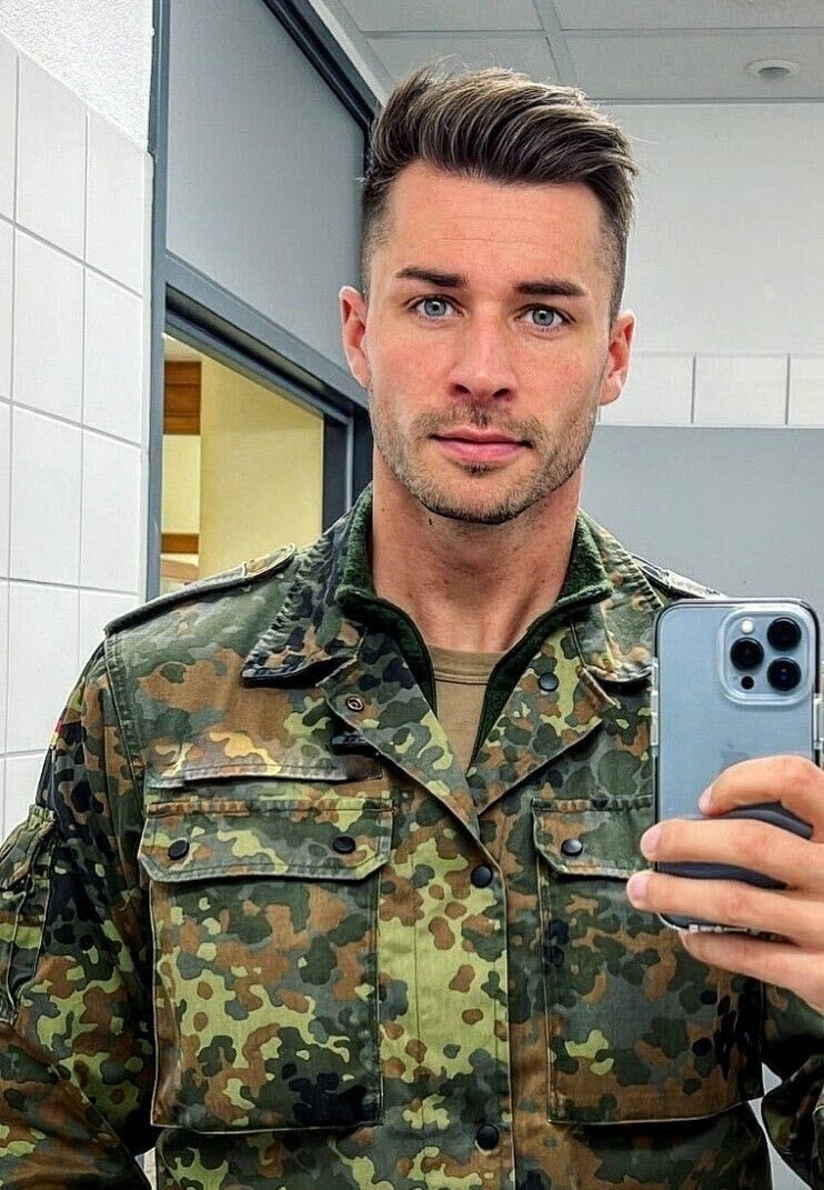  44037098  Vicky, 36 ,    