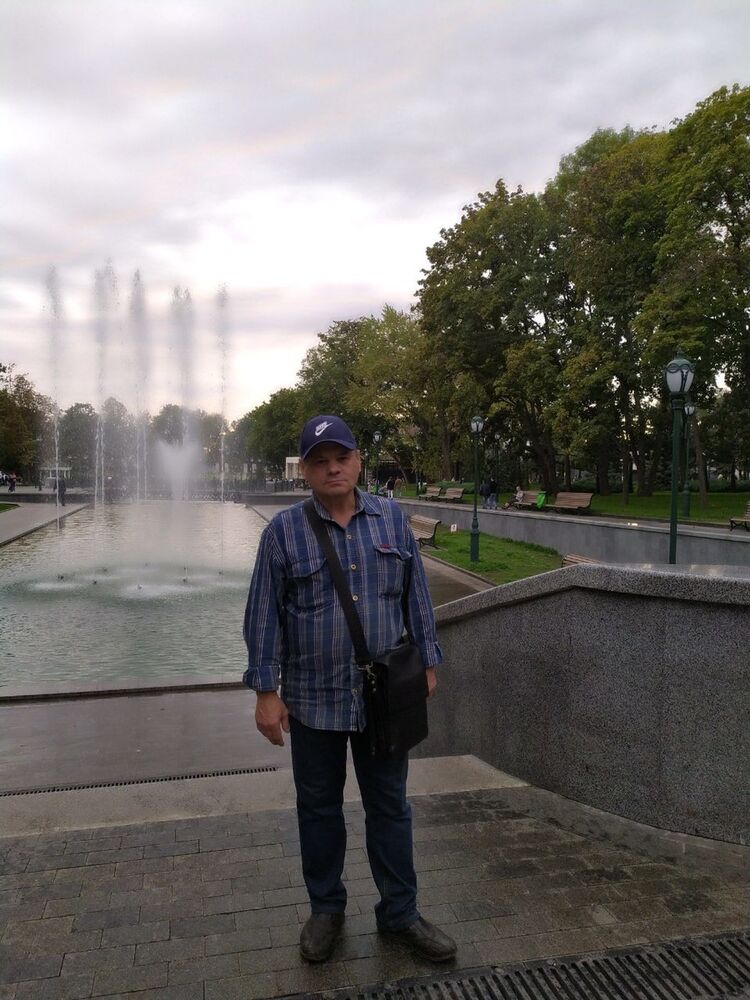 18030548  , 69 ,    