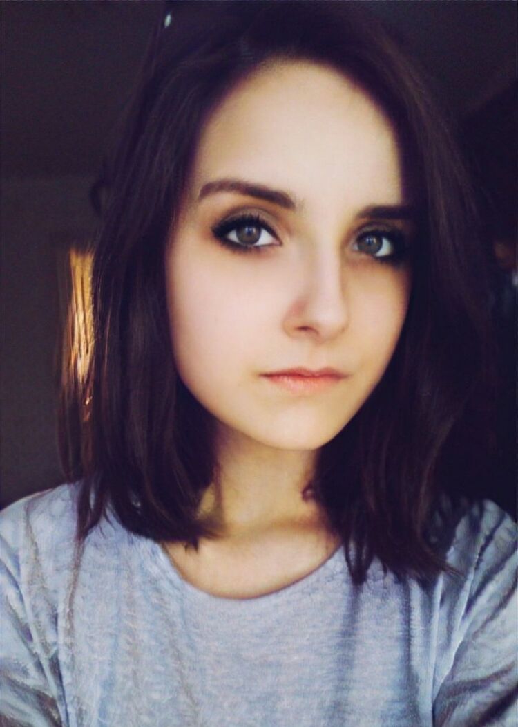  25921318  , 21 ,    