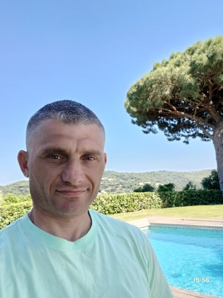  Cannes,   Vital, 40 ,   ,   