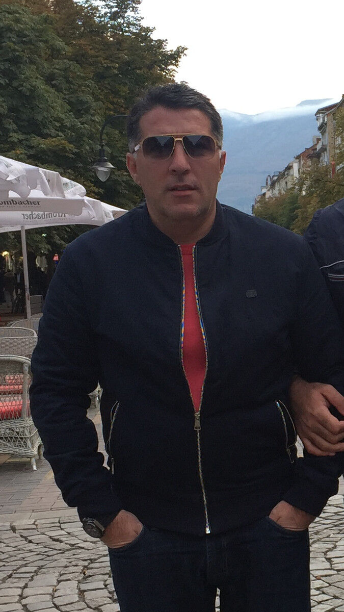  8983898  Levan, 48 ,    