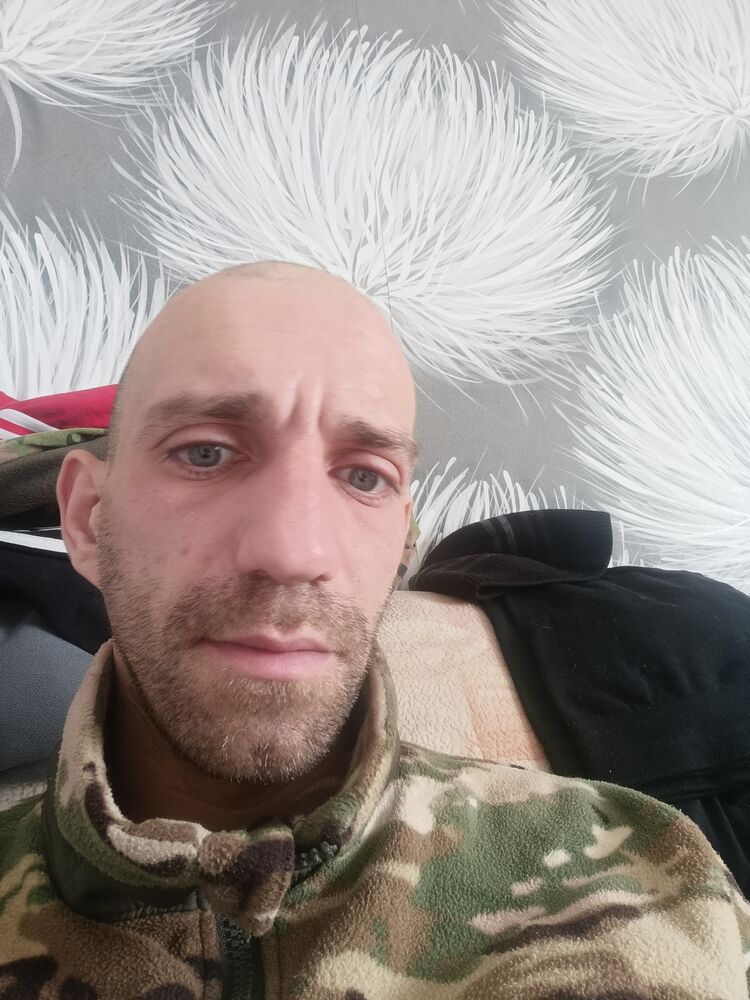  52930218  , 33 ,    