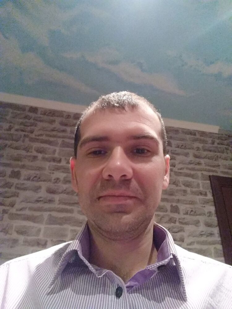  15302838  Andriuha, 42 ,    